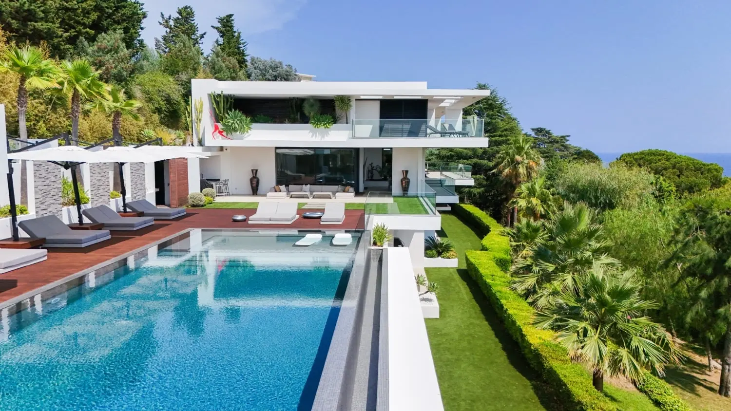 Villa Carlyle — La Californie