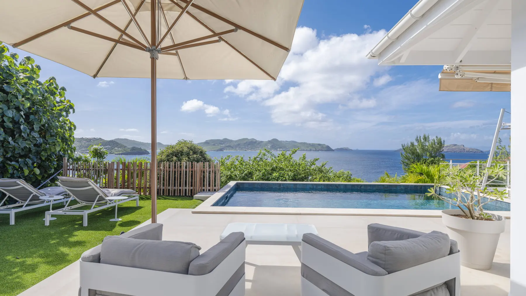 Villa Only View — Pointe Milou